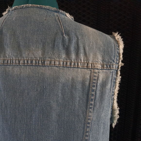 TEXTILE Elizabeth & James Denim Vest - Picture 6 of 7